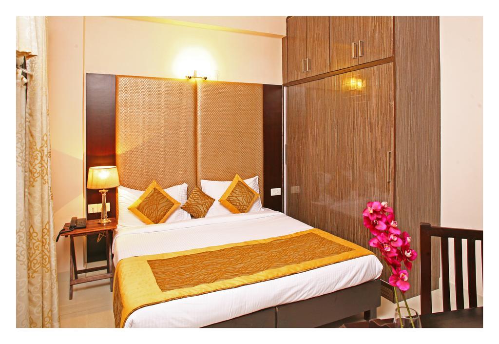 Evergreen 2bhk Service Vasant Kunj Fortis Ilbs