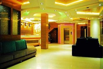 Hotel Fortuner Karol Bagh Just 1 Km From New Railway Station 4*