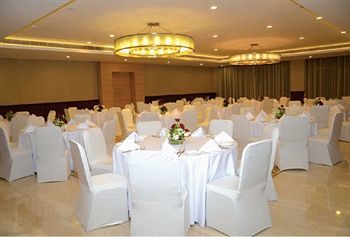 Four Points By Sheraton New Delhi, Airport Highway 3* New Delhi