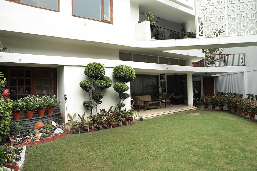 Ahuja Residency Golf Links 3* New Delhi