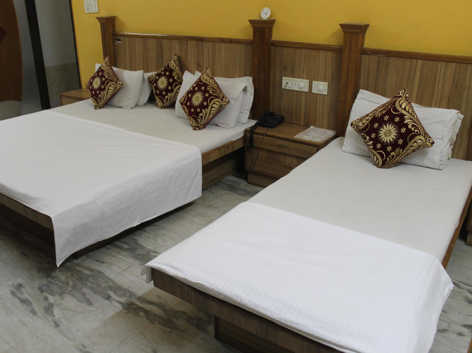 Hindustan- By Backpackers Heaven Nova Deli