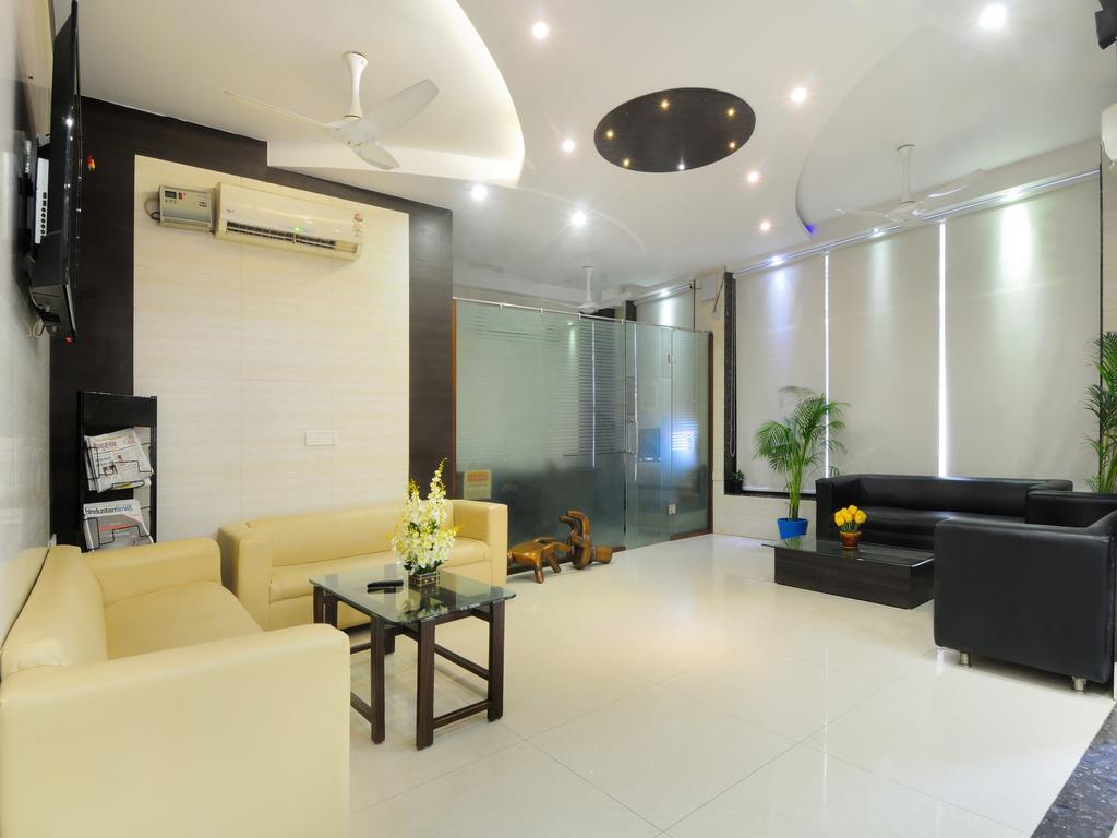 Sky Rich International - 05 Mins From Karol Bagh Metro Station Hotel