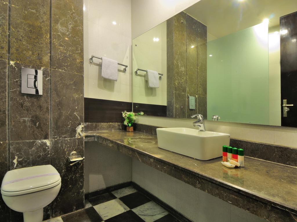 Hotel Elegance New Delhi