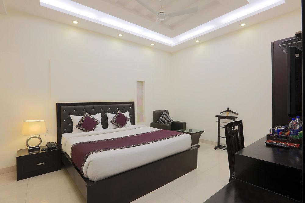 Fabhotel Transit Delhi Airport Mahipalpur New Delhi