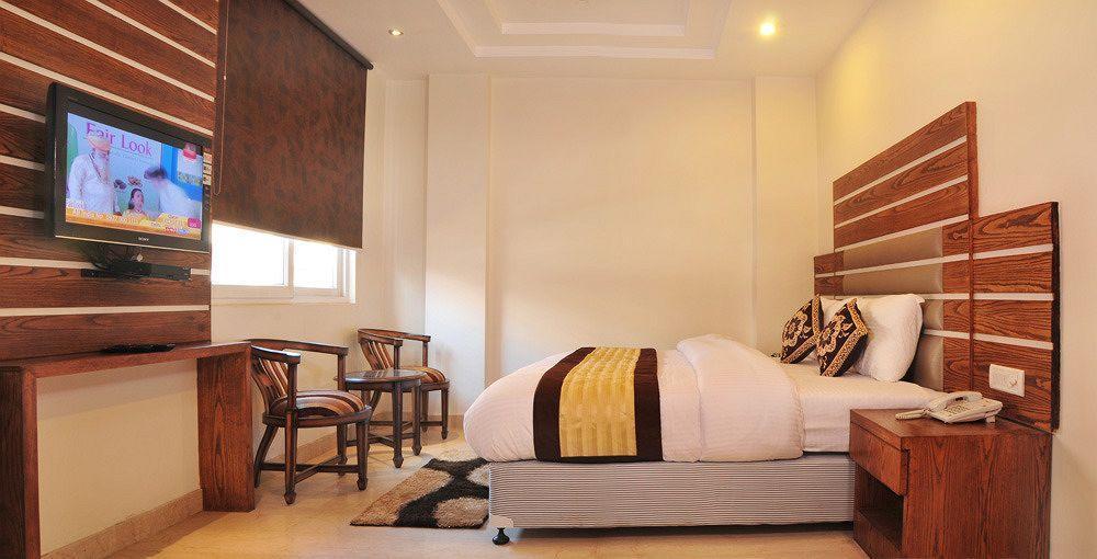 Hotel Iz Well-by Haveliya Hotels- Traveller's Choice Award Winner 2025 New Delhi