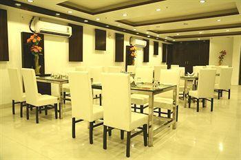 Elegance 3*
