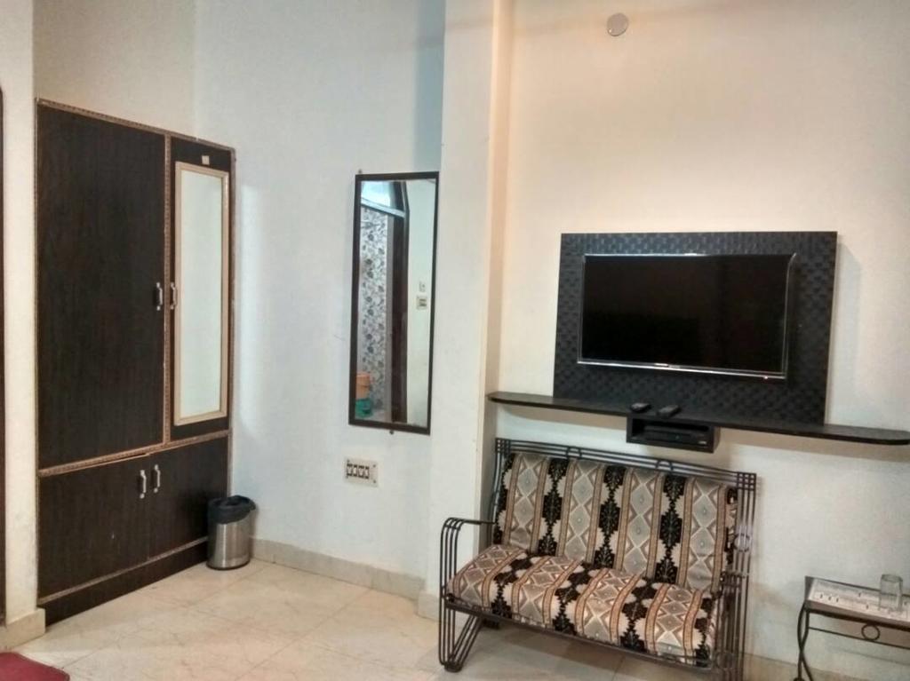 Pearl Plaza 3* New Delhi