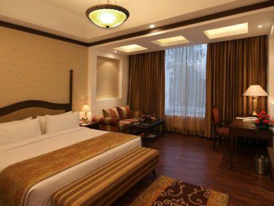 Country & By Radisson, Delhi Satbari 4* New Delhi
