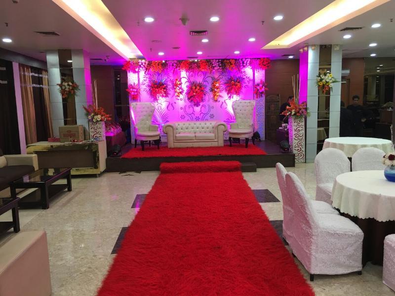 Signature Grand Hotel 3*
