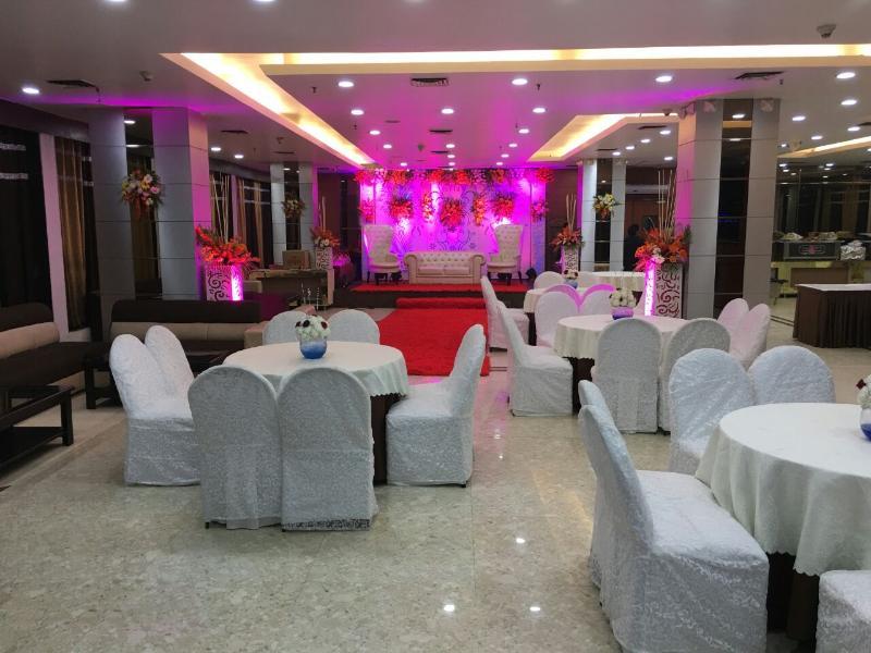 Hotel Signature Grand Nova Deli