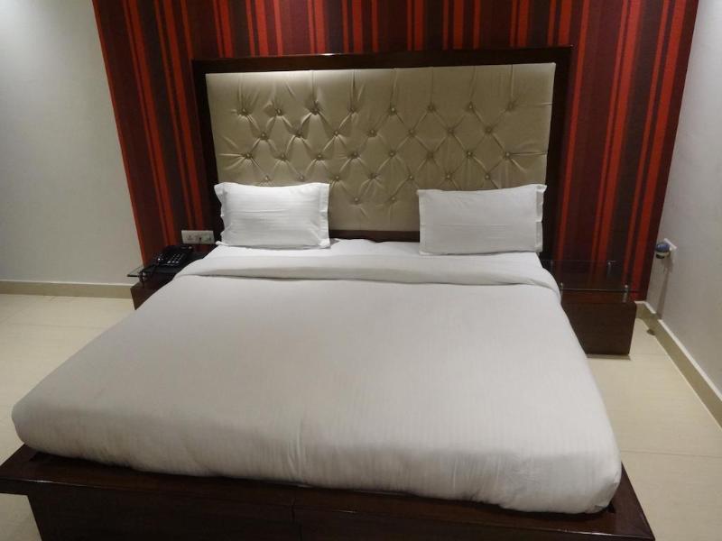 B Continental 3*