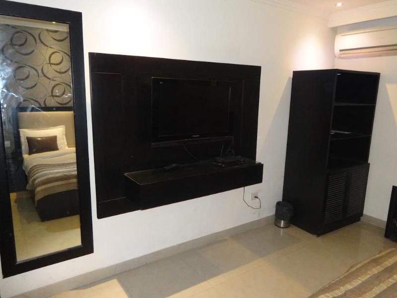 B Continental 3*
