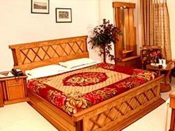 O Metro Height's Near Nangloi Railway Metro Station 3*
