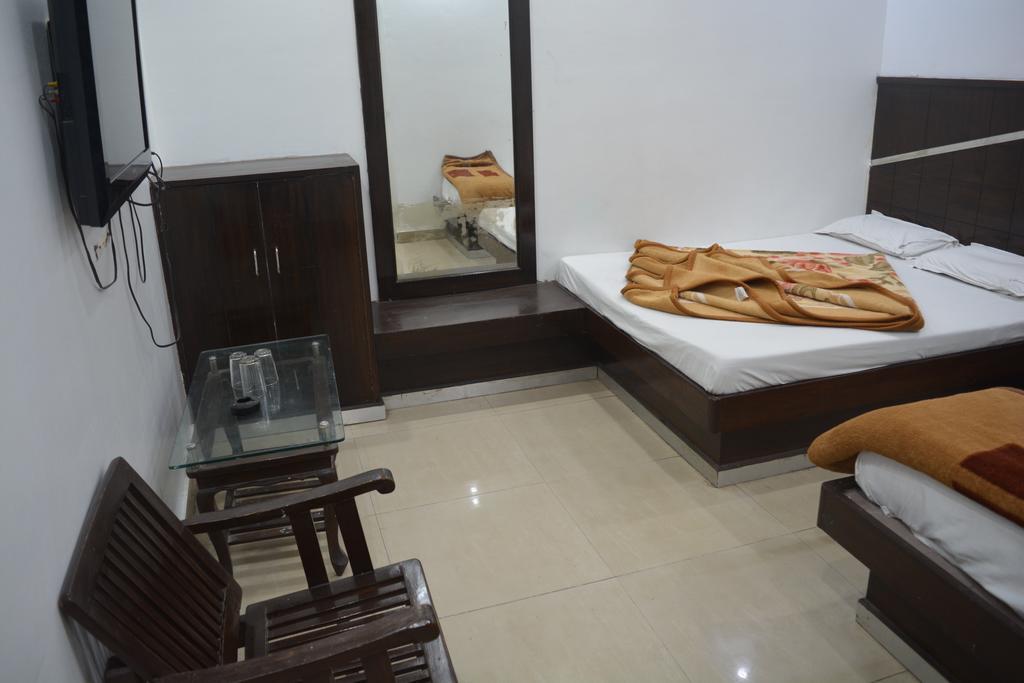 Guest house Surya *