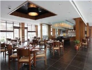 Mint Oodles 2 Mins To Nehru Enclave Metro 3* New Delhi