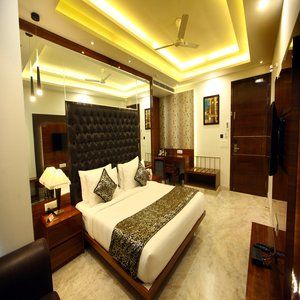 The Sentinel Hotel