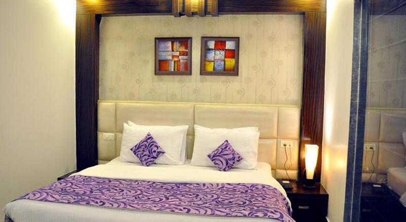 Elegance 3* New Delhi