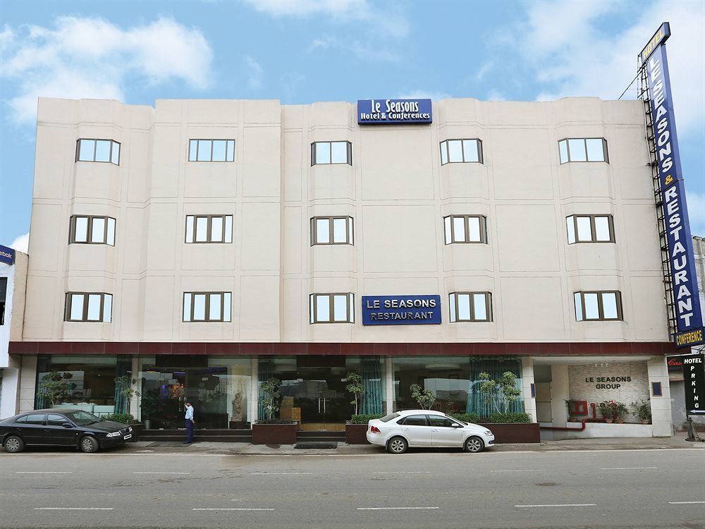 Hotel Airport Le Seasons