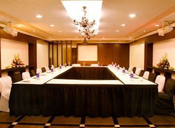 Broadway Hotel 3*