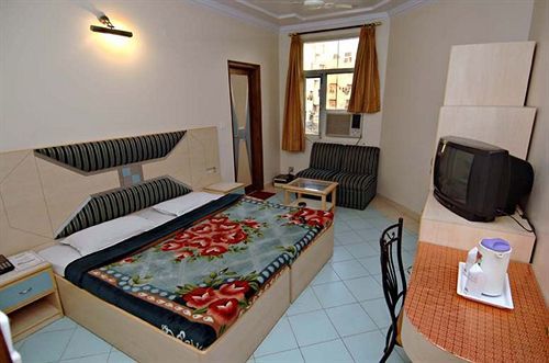 Megha Sheraton 2*