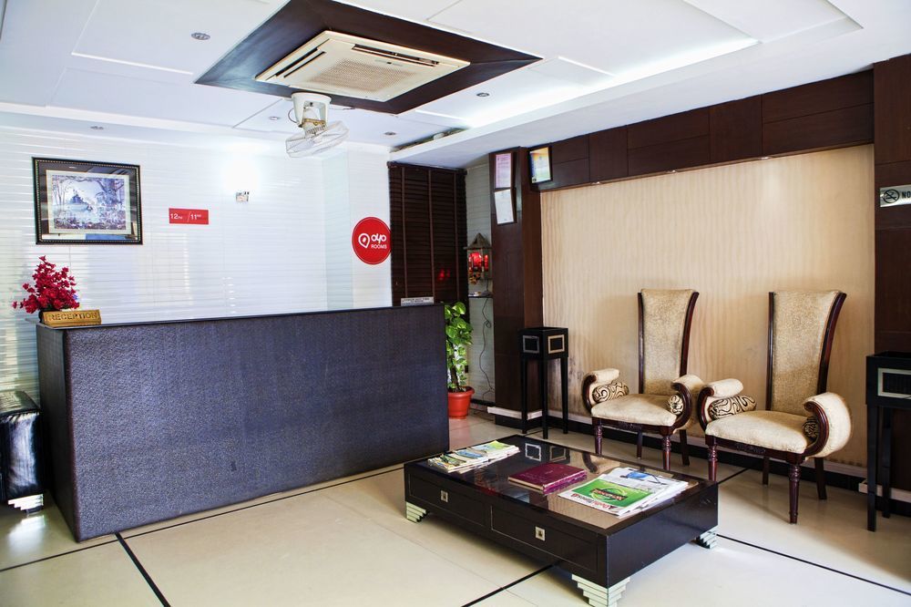 Oyo Premium Jasola Apollo 3* New Delhi