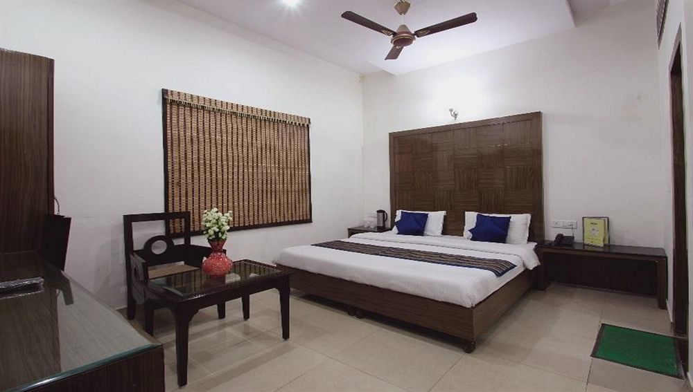 Mohan International New Delhi
