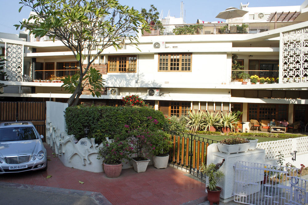 Hotel Ahuja Residency Golf Links 3*