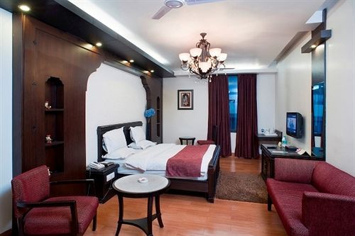 Fabhotel Rockland Hotel 3*