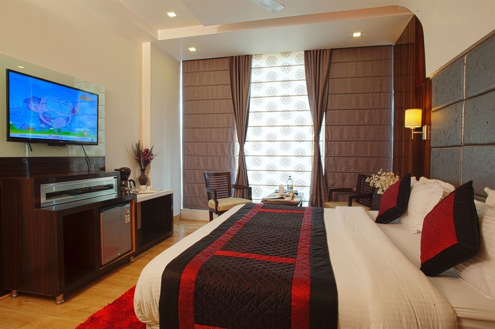 Delhi 55 -city Center 4*