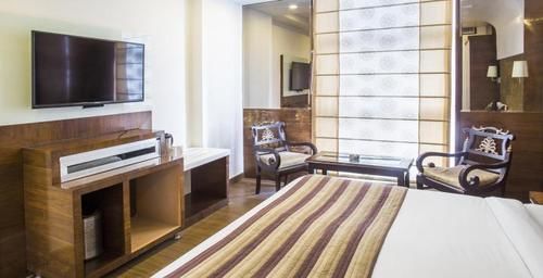 Delhi 55 -city Center Hotel