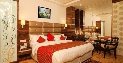 Delhi 55 -city Center Hotel
