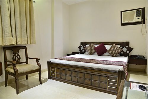 Amax 2* New Delhi