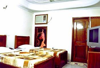 Hotel Pablas International, New Delhi, Near Metro 3*