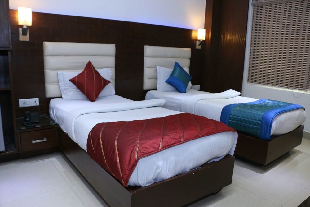 High 5 Land Hotel 2*