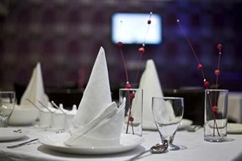 Hotel Treebo Premium Relax Patel Nagar