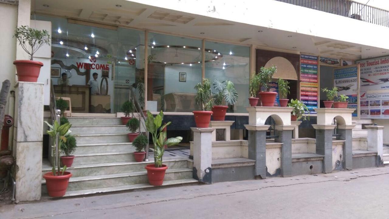 Kabeer Hotel