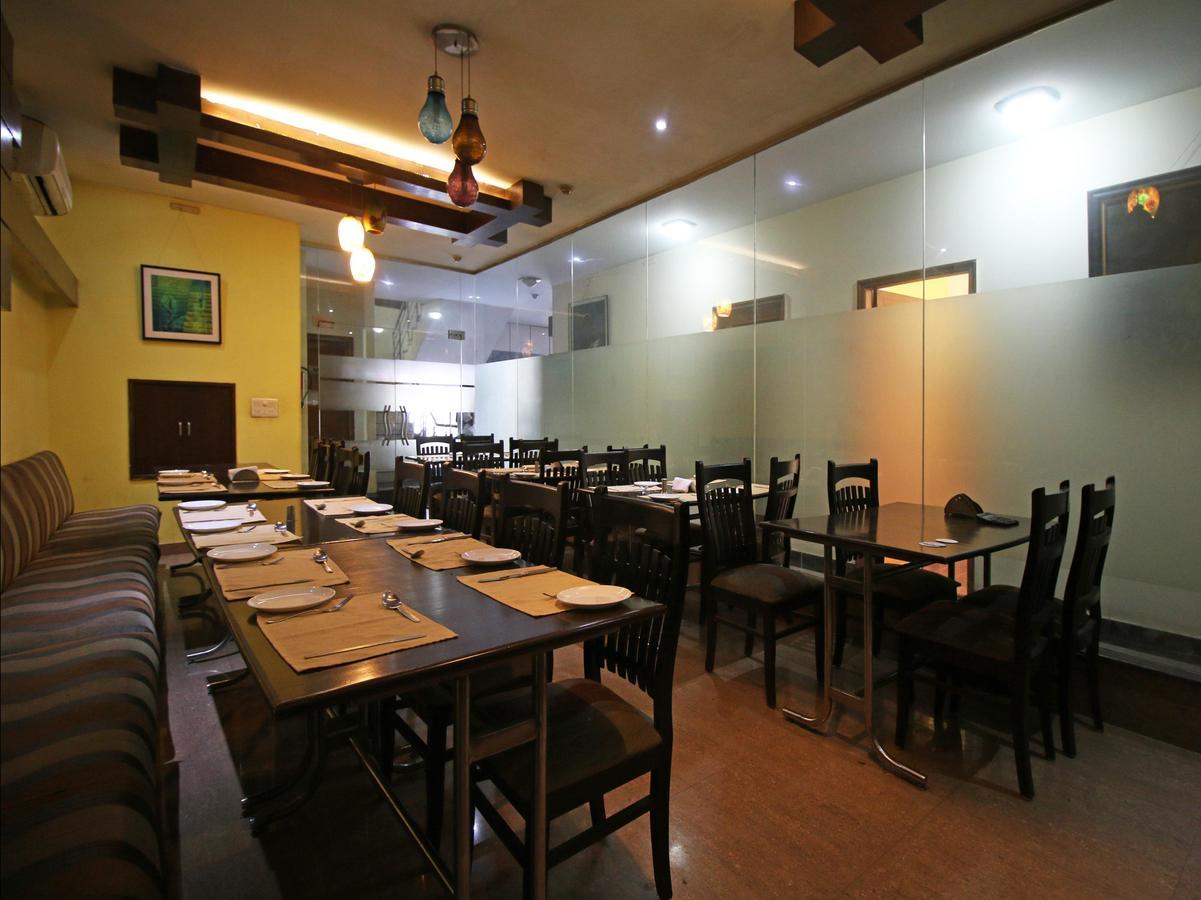 Oscar - Hauz Khas