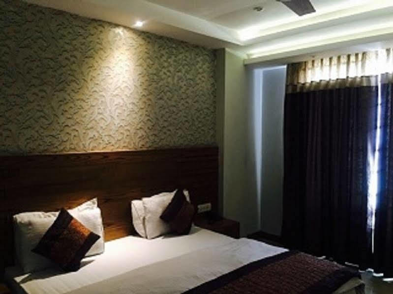 Ambience -5 Mints Walk From Railway Station