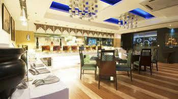 Hotel The Madison New Delhi