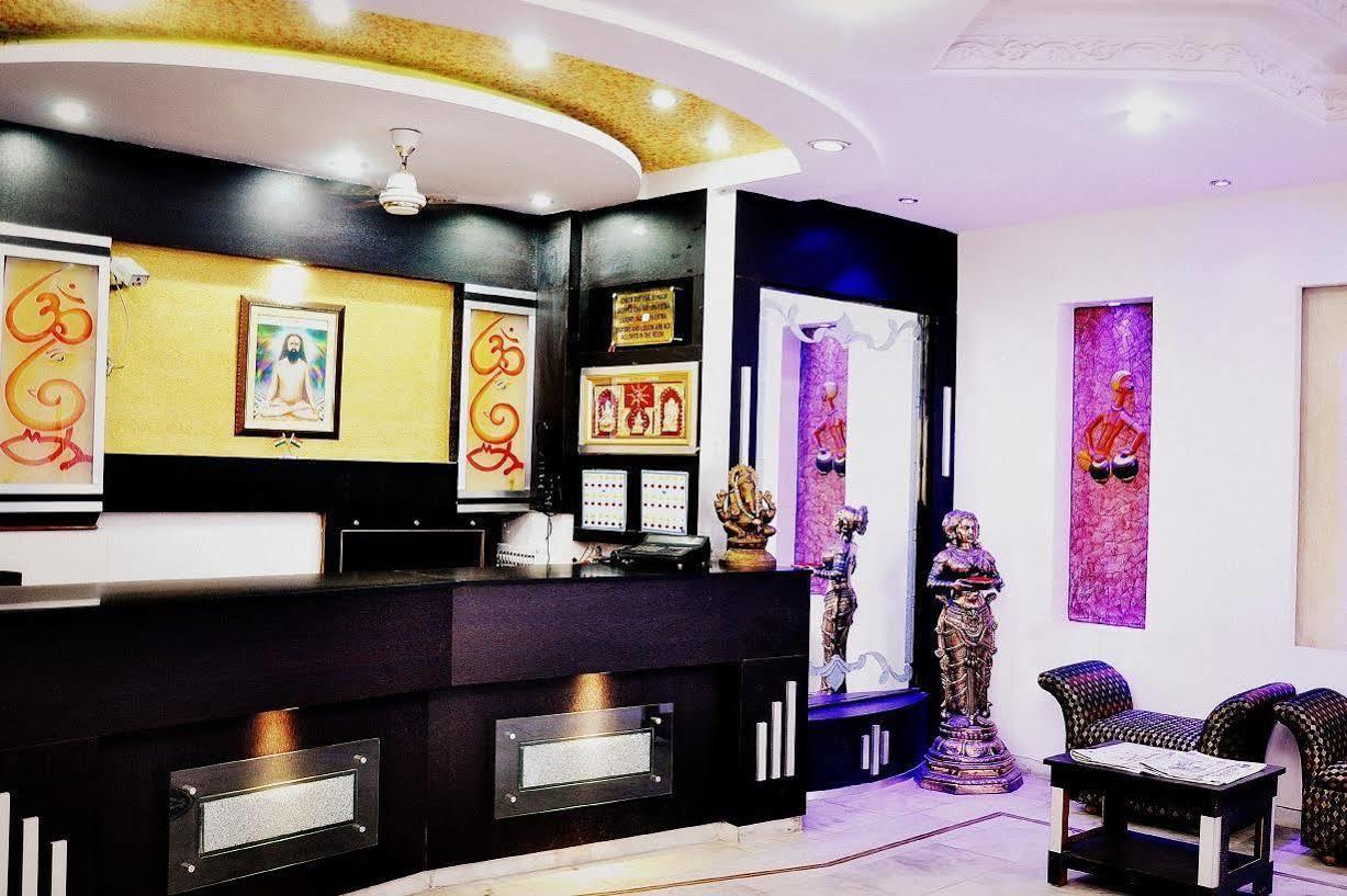 Peace Point - 1 Min Walking Distance From Station Hotel 3*