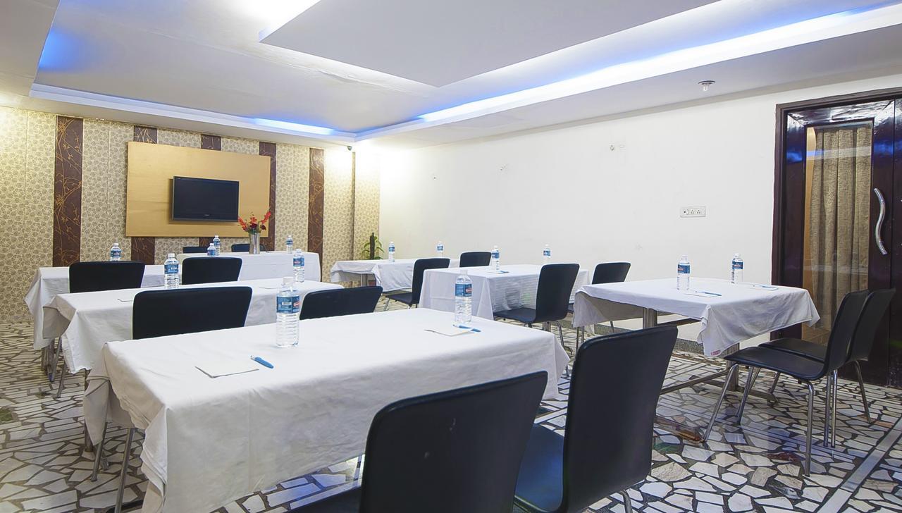 Apra International Hotel