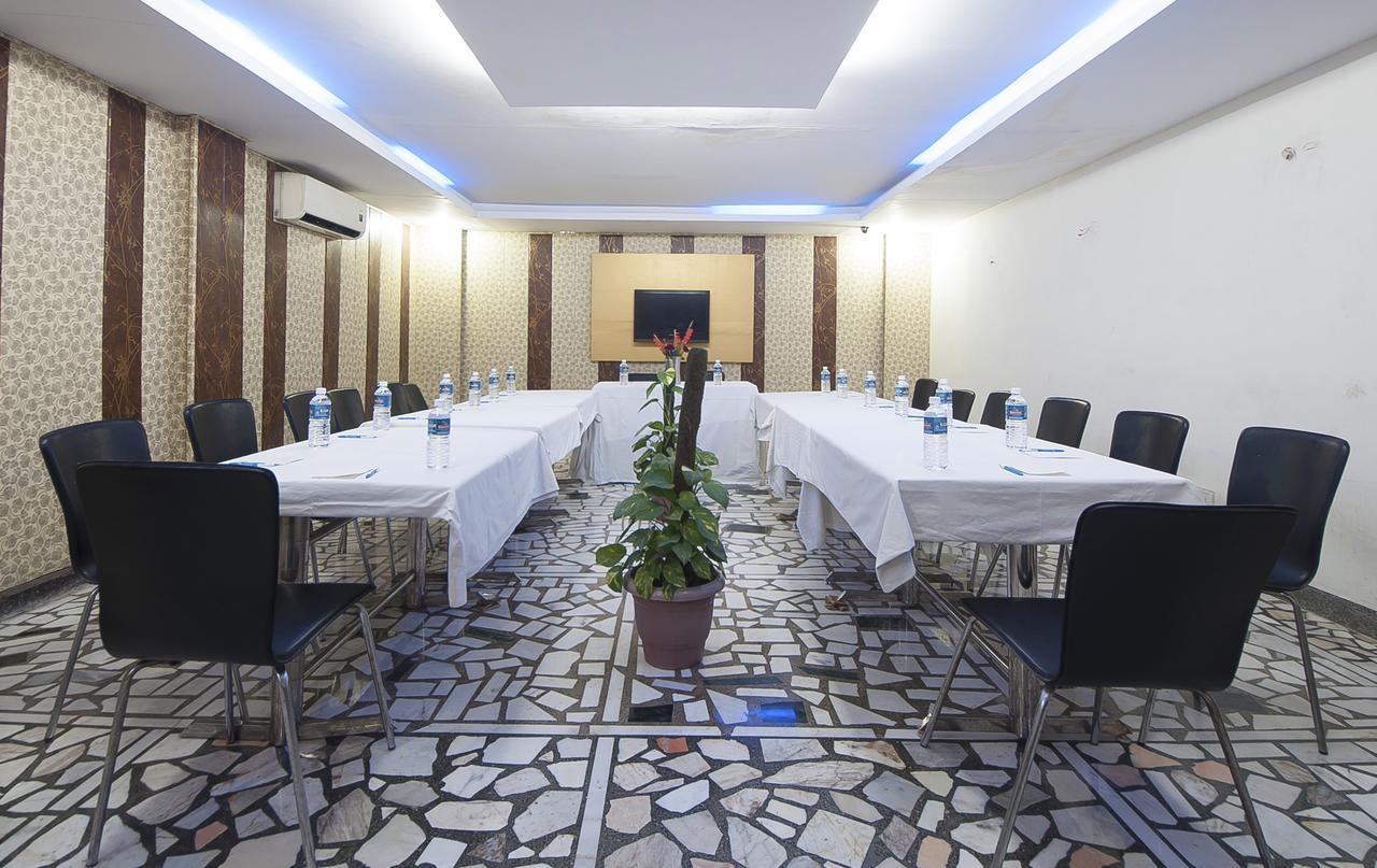 Hotel Apra