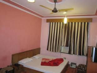 Hotel Fabhotel India International Near Railway Station 3*