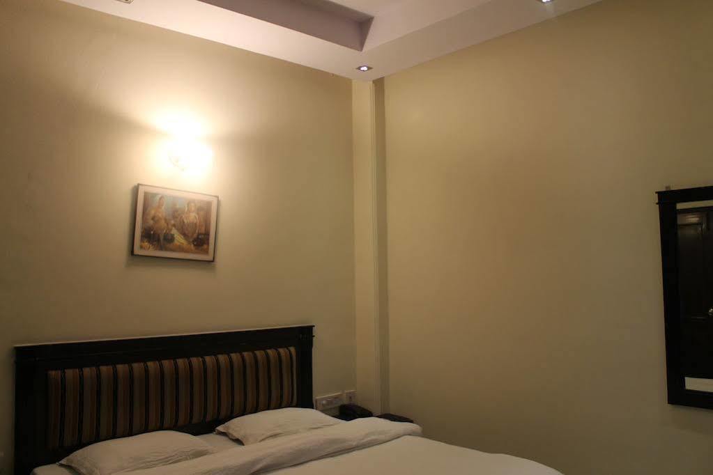 Fabhotel India International Near Railway Station 3*