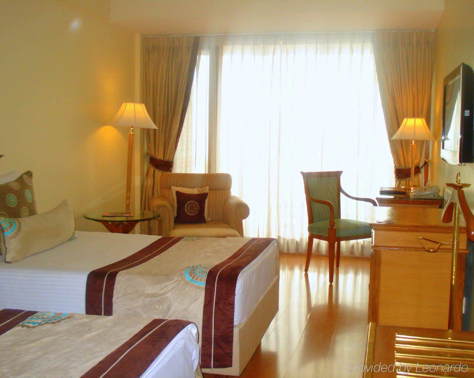 Jaypee Siddharth Hotel