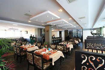 Hotel Signature Grand 3*