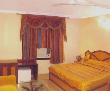 Naman Palace Hotel 2*