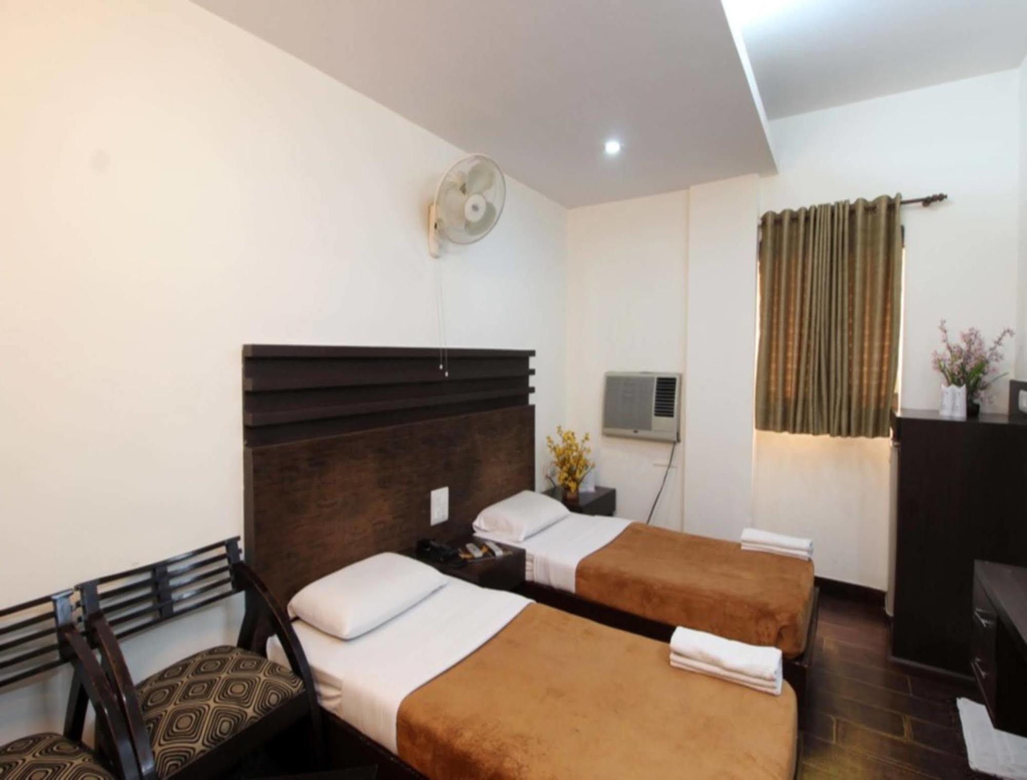 Aman Deluxe Hotel New Delhi