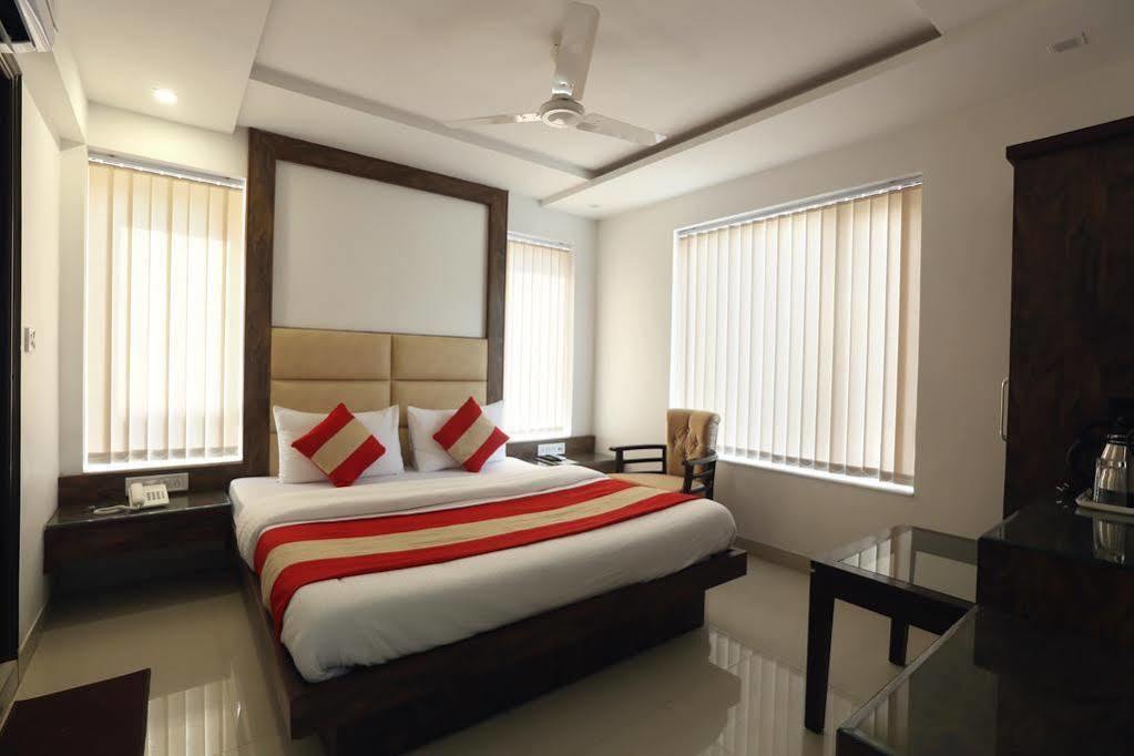 Omega Residency New Delhi