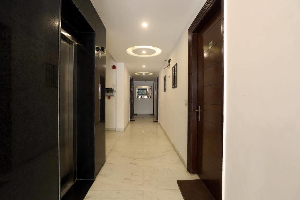 Hotel Omega Residency